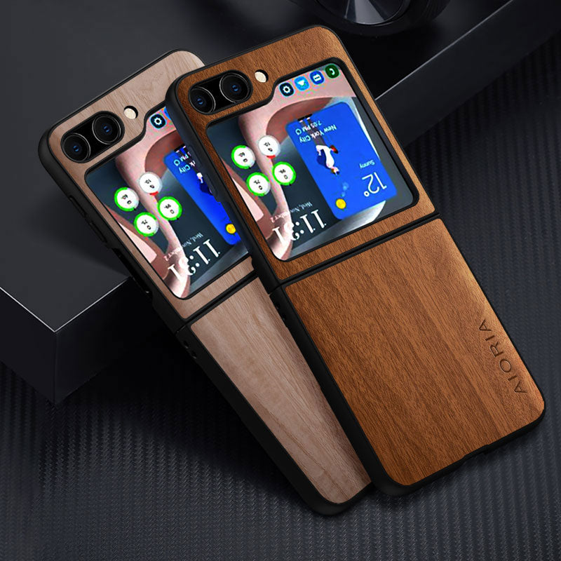 Samsung Galaxy Z Flip5 wood cover